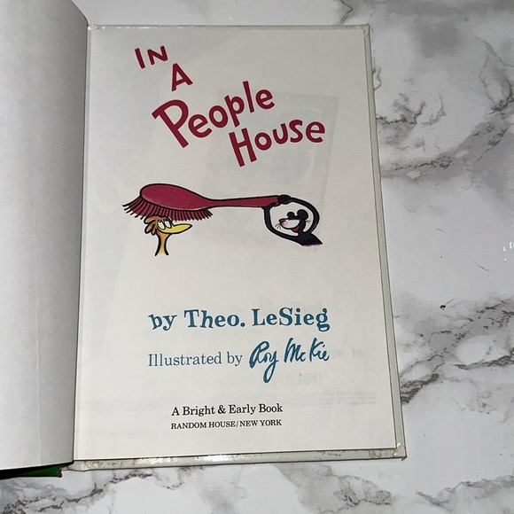 In a People House Children's Book by Dr Seuss - Picture 4 of 15